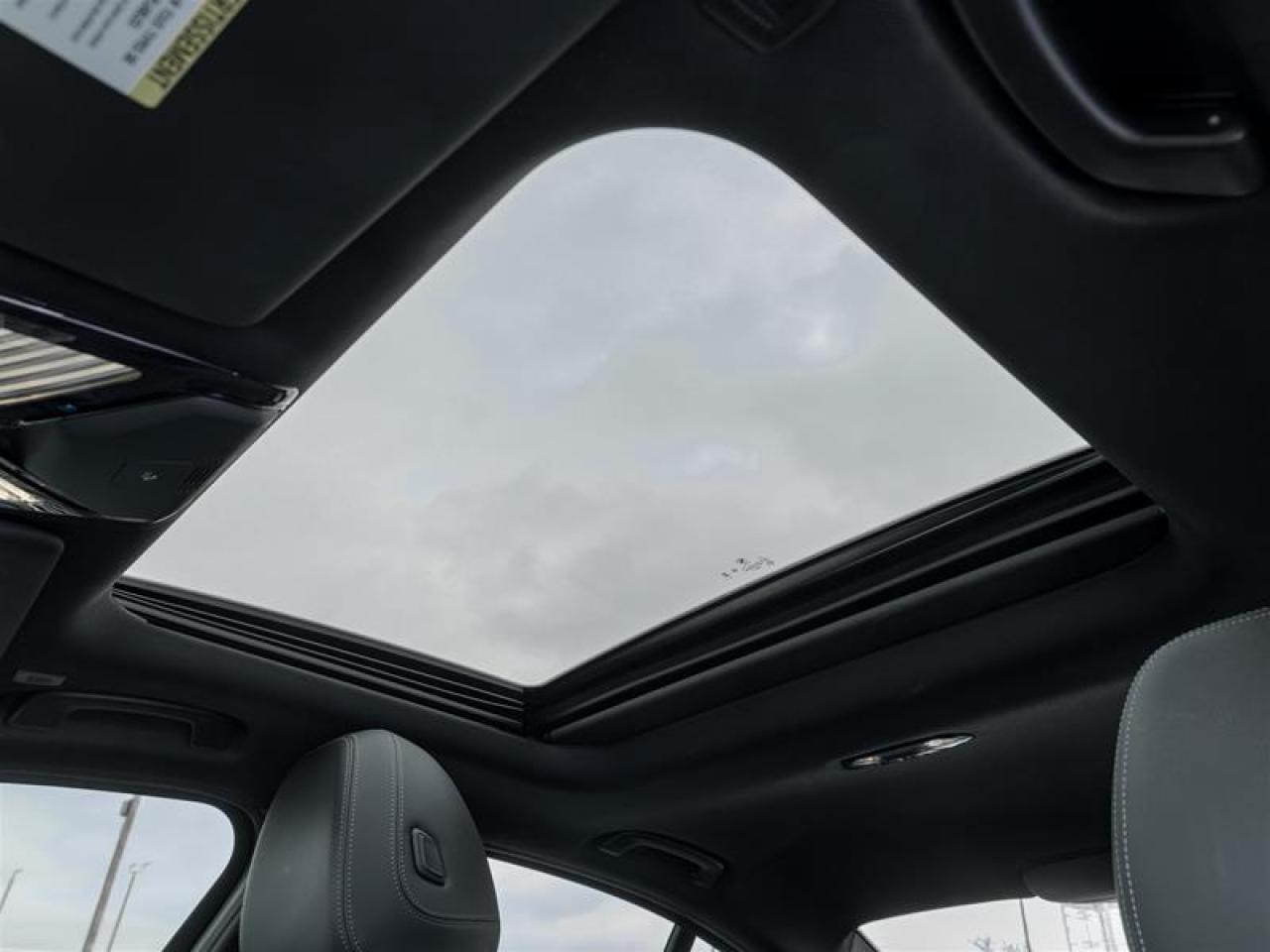 2023 BMW 330 i xDrive 4dr All-Wheel Drive Sedan Photo