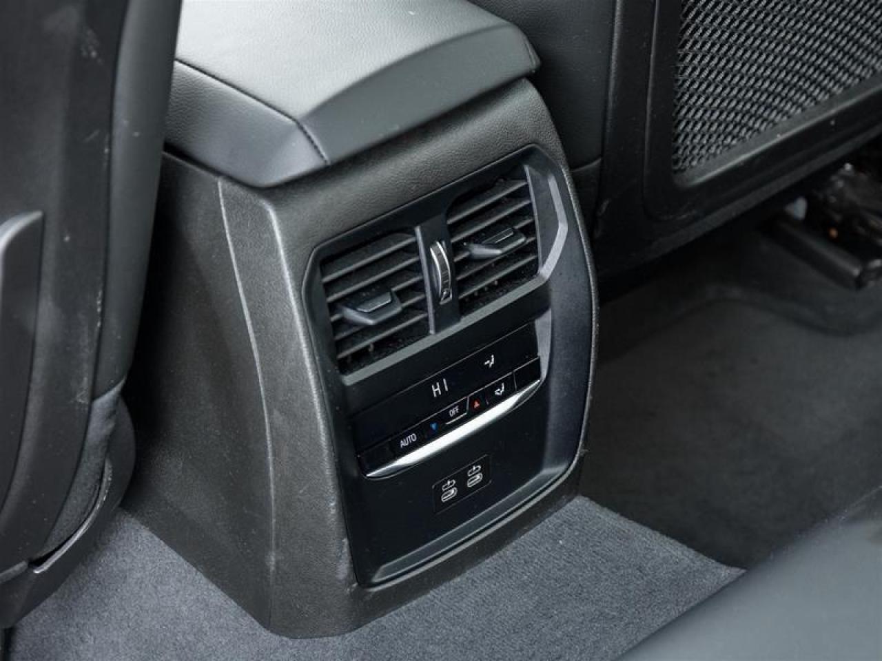 2023 BMW 330 i xDrive 4dr All-Wheel Drive Sedan Photo