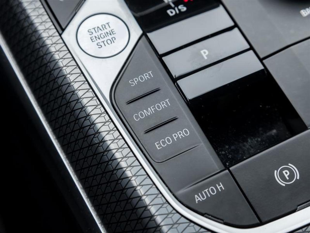 2023 BMW 330 i xDrive 4dr All-Wheel Drive Sedan Photo