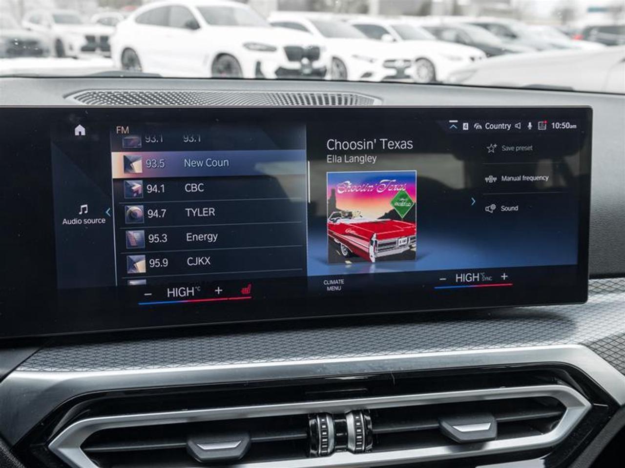 2023 BMW 330 i xDrive 4dr All-Wheel Drive Sedan Photo