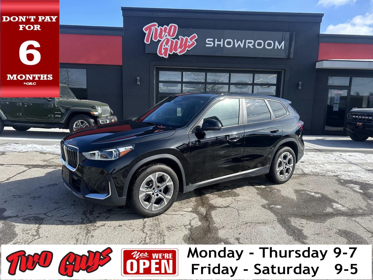 2025 BMW X1 xDrive28i Sports Activity Veh AWD Nav Panoroof Photo