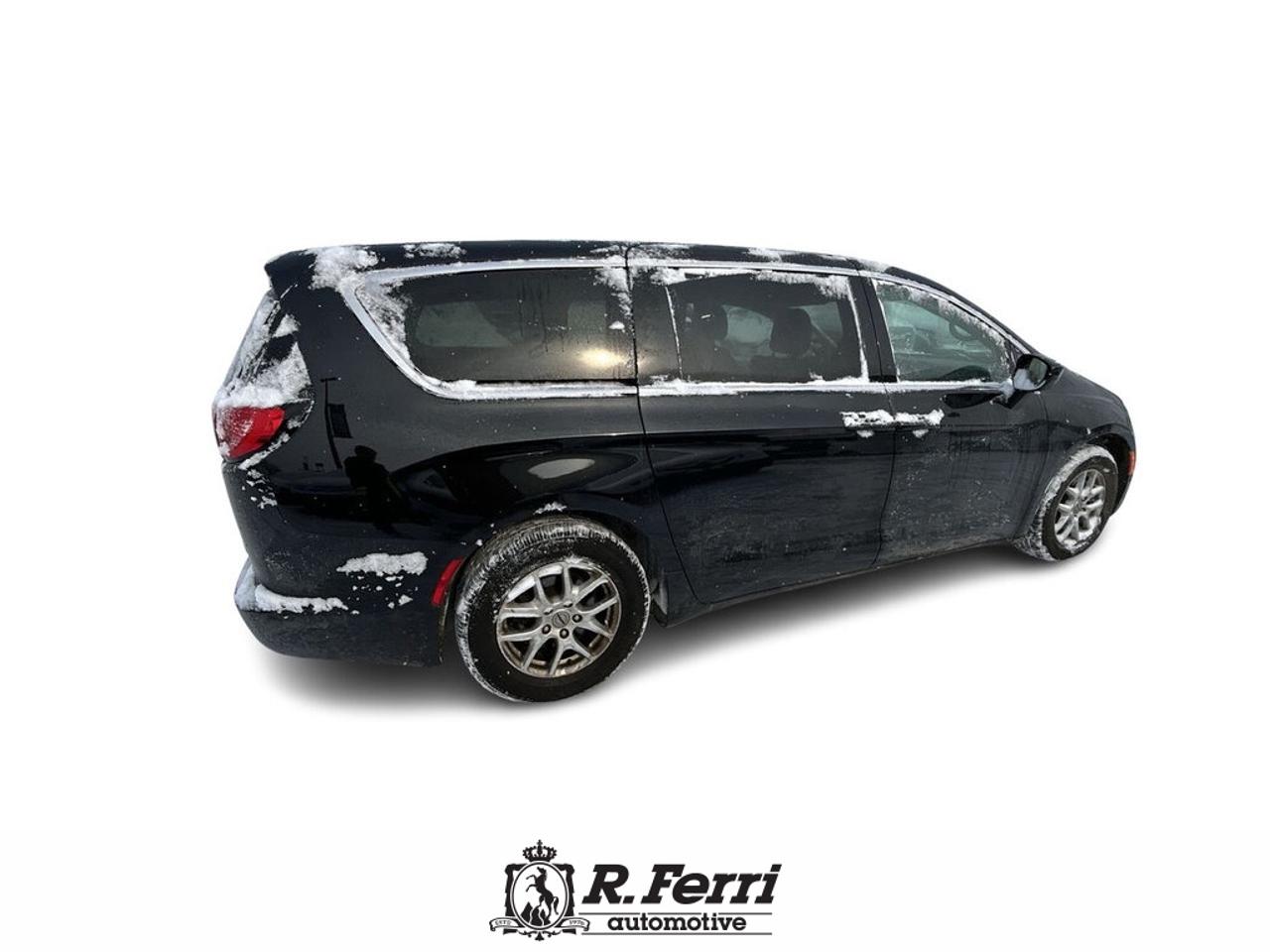 2022 Chrysler Grand Caravan SXT Front-Wheel Drive Passenger Van Photo