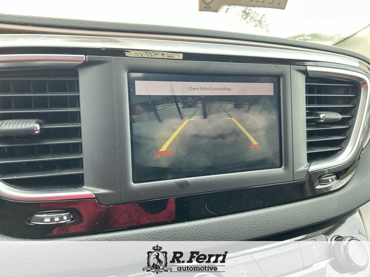 2022 Chrysler Grand Caravan SXT Front-Wheel Drive Passenger Van Photo