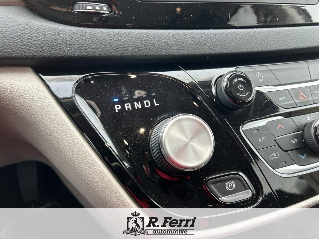 2022 Chrysler Grand Caravan SXT Front-Wheel Drive Passenger Van Photo