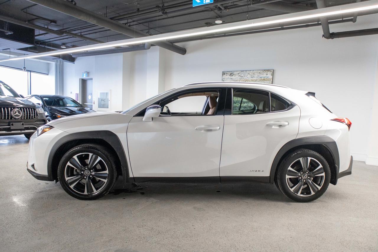 2021 Lexus UX Luxury Pkg Safety Certified Welcome Trades Photo