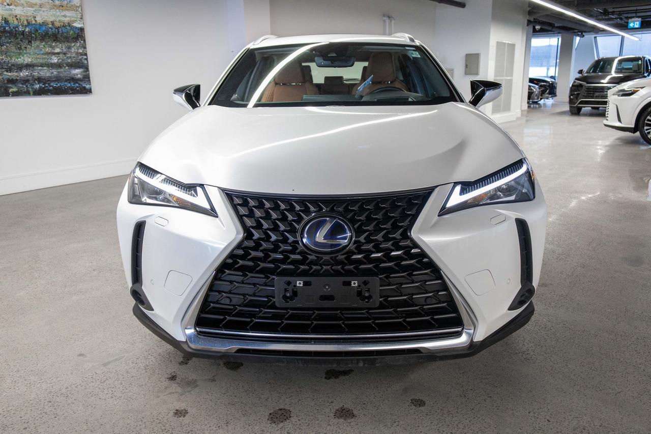 2021 Lexus UX Luxury Pkg Safety Certified Welcome Trades Photo