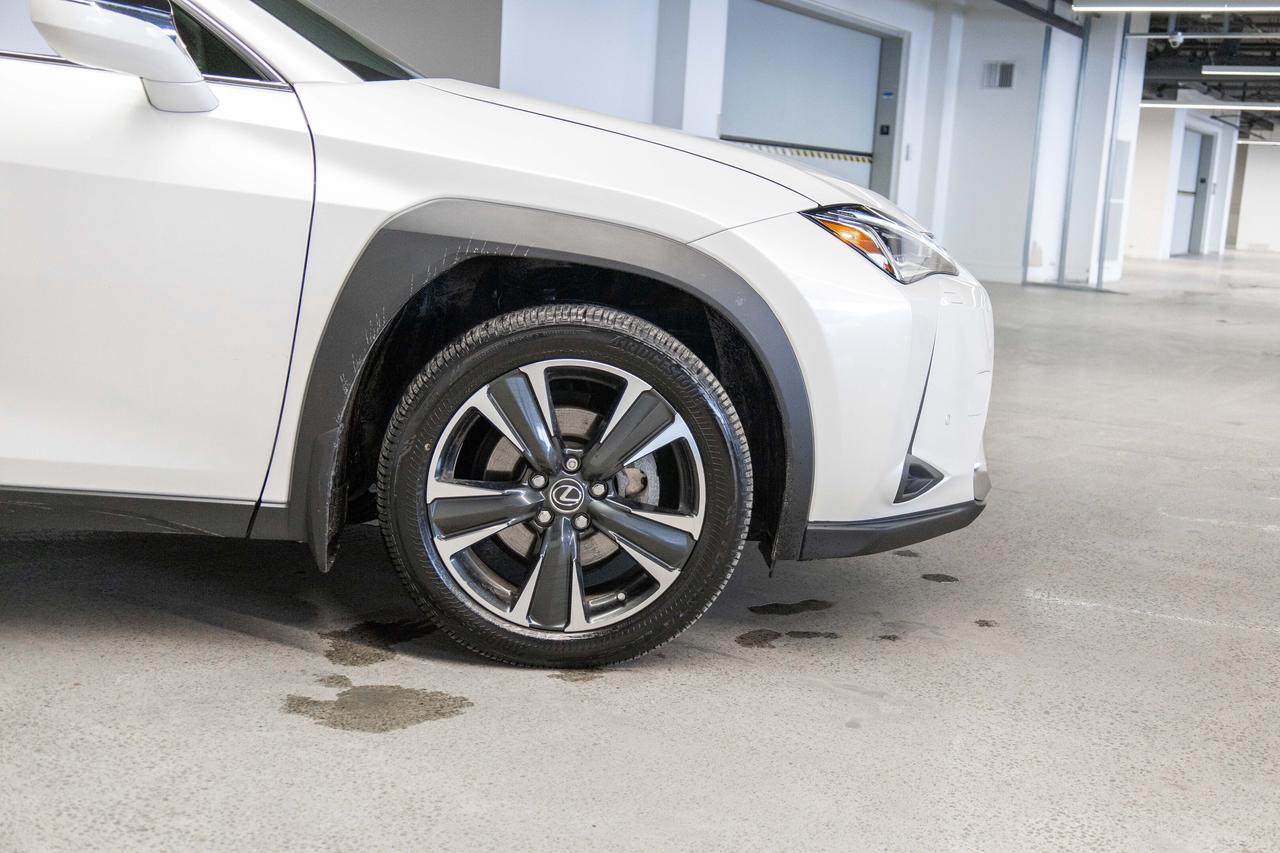 2021 Lexus UX Luxury Pkg Safety Certified Welcome Trades Photo