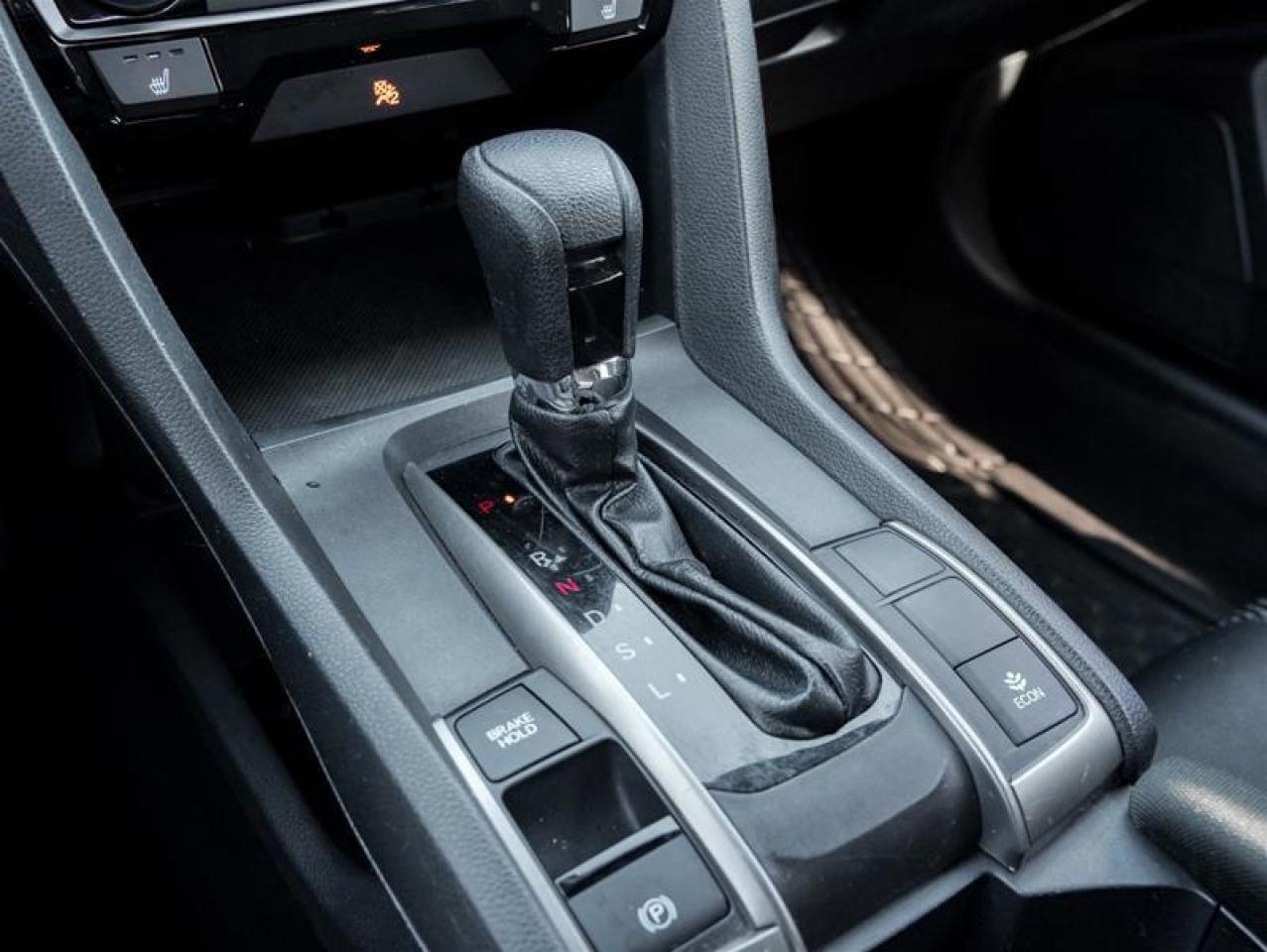 2018 Honda Civic LX (CVT) 4dr Hatchback Photo