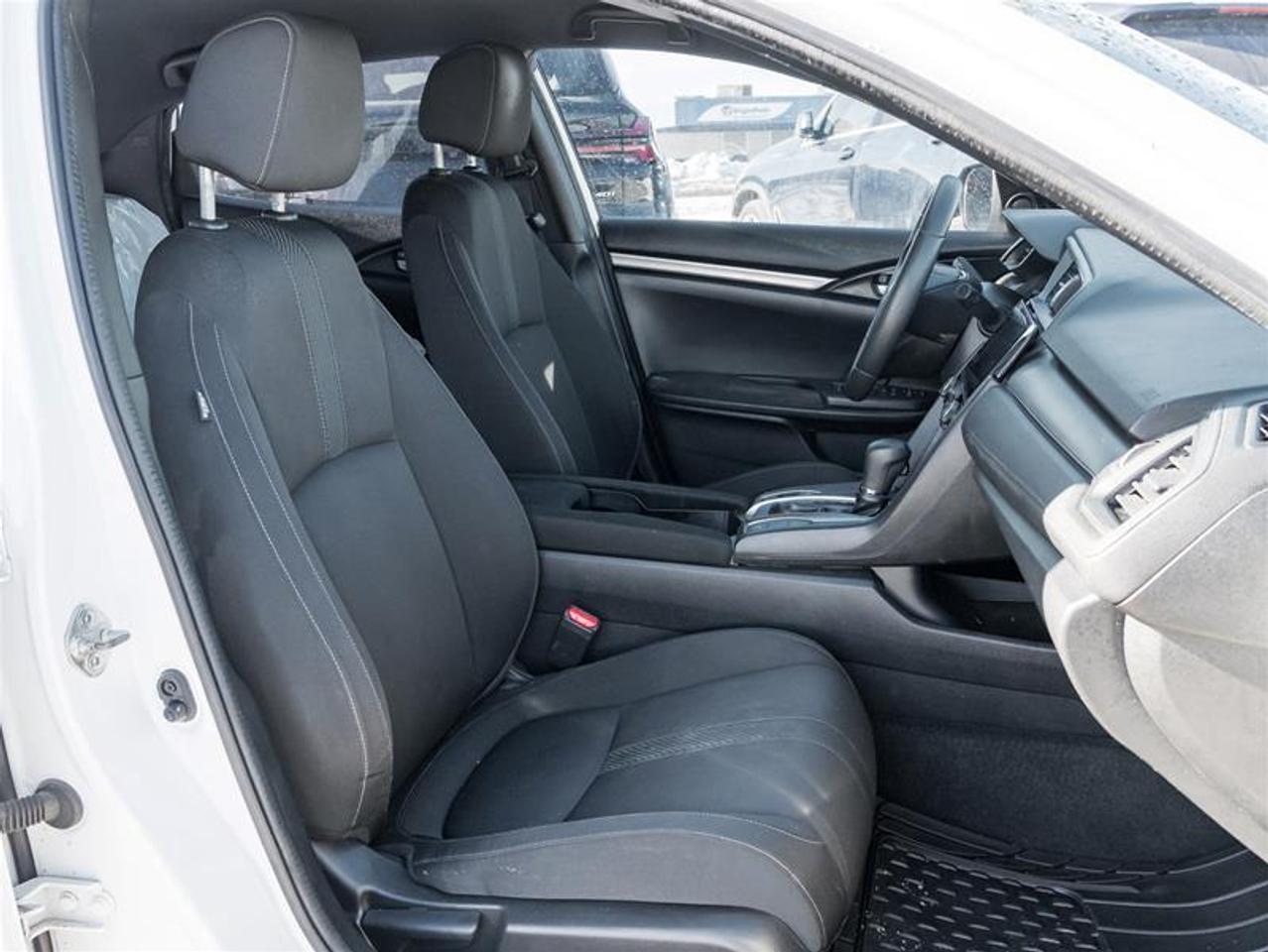 2018 Honda Civic LX (CVT) 4dr Hatchback Photo