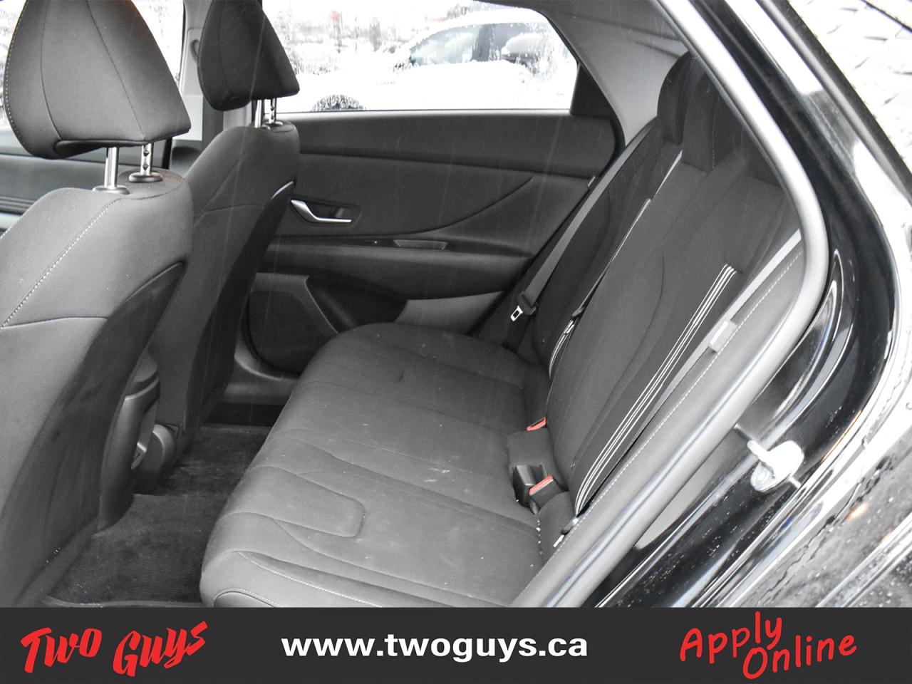 2024 Hyundai Elantra Preferred IVT w-Tech Pkg Sunroof Nav Back Up Cam Photo