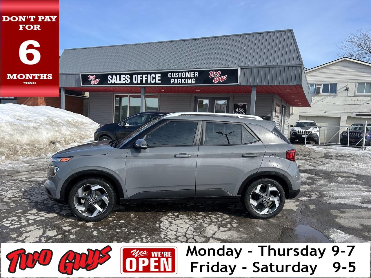 2022 Hyundai Venue Trend IVT Sunroof Back Up Camera Remote Start Photo