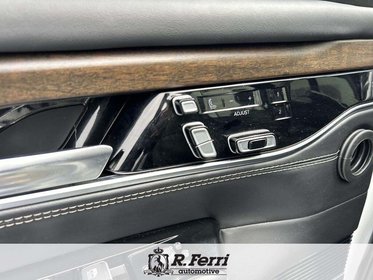 2022 Jeep Grand Wagoneer Series II 4dr 4x4 Photo