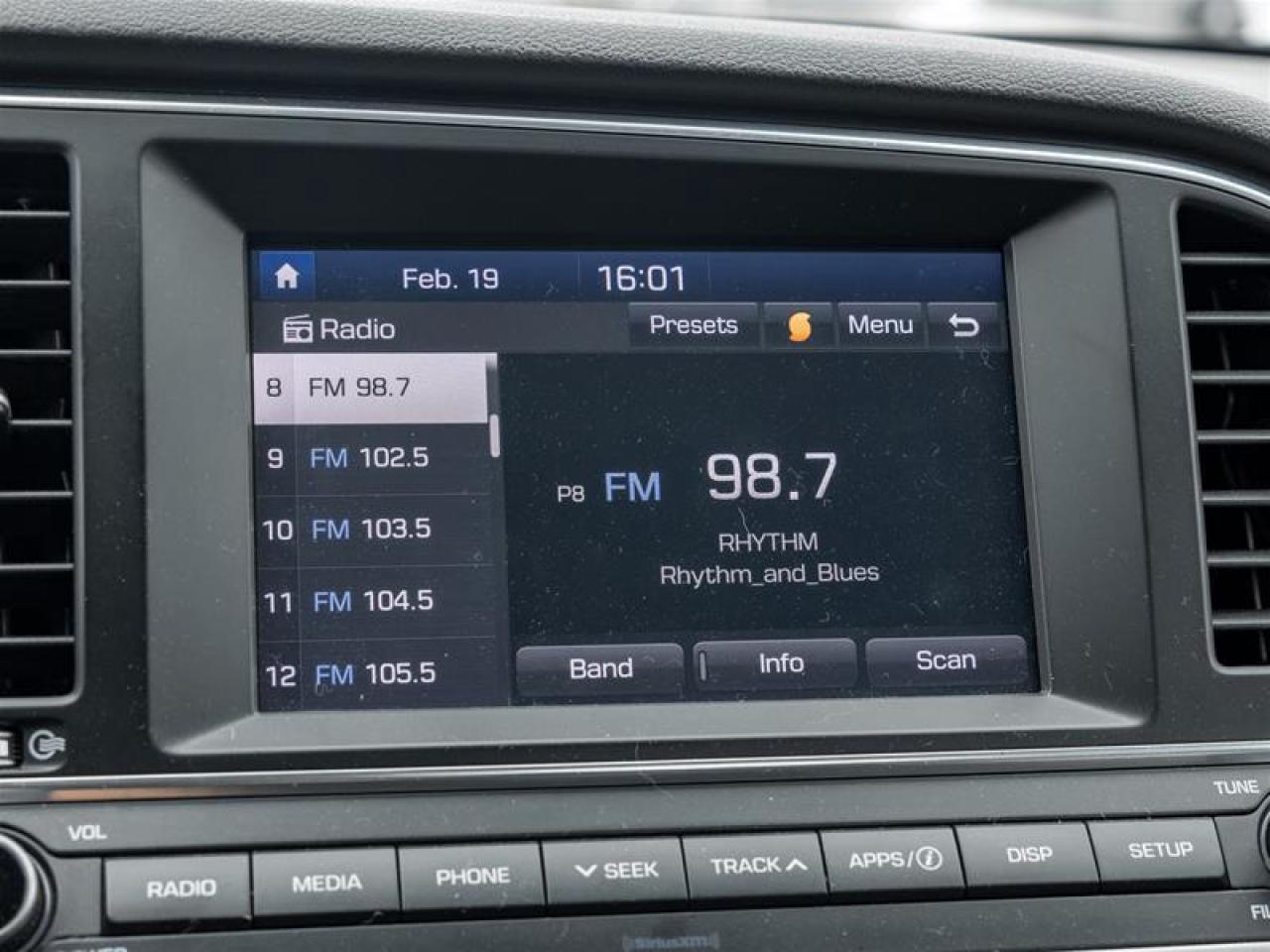 2018 Hyundai Elantra GL (A6) 4dr Sedan Photo