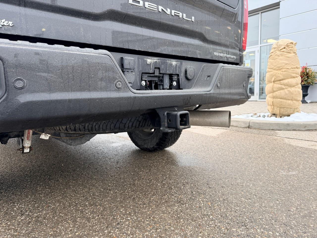 2025 GMC SIERRA 2500HD 4WD Crew Cab Standard Box Denali Photo