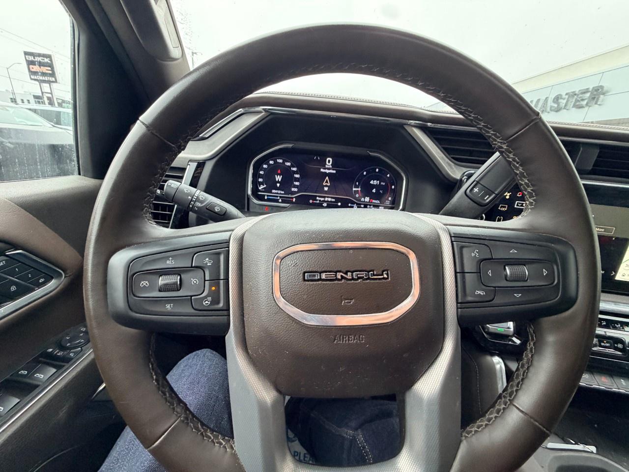 2025 GMC SIERRA 2500HD 4WD Crew Cab Standard Box Denali Photo