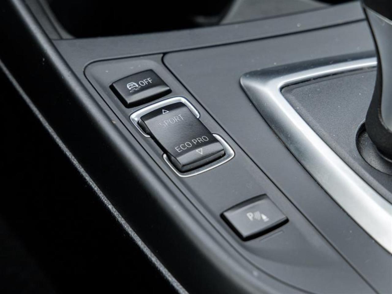 2017 BMW 230 i xDrive 2dr All-Wheel Drive Cabriolet Photo