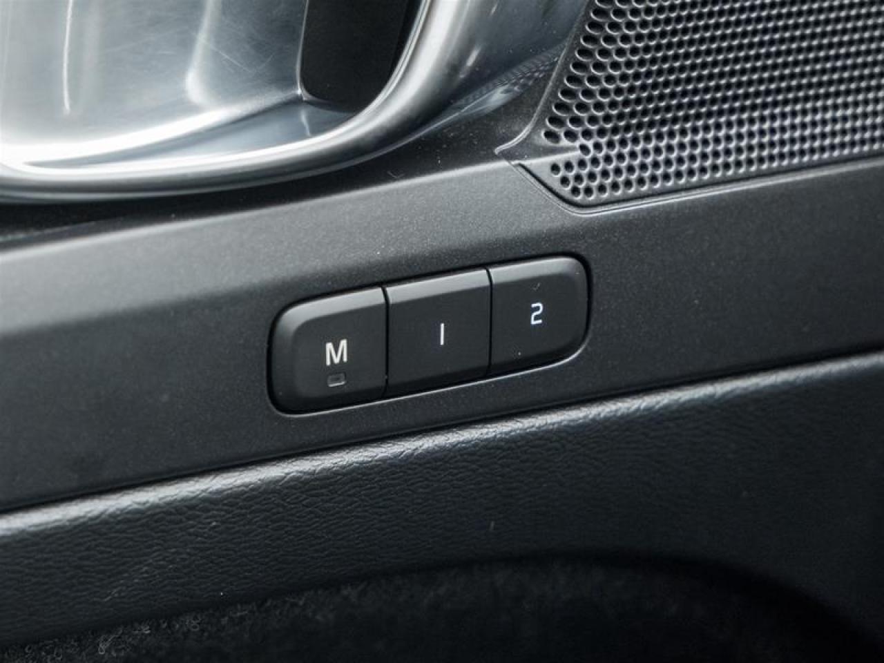 2020 Volvo XC40 T5 R-Design 4dr All-Wheel Drive Photo