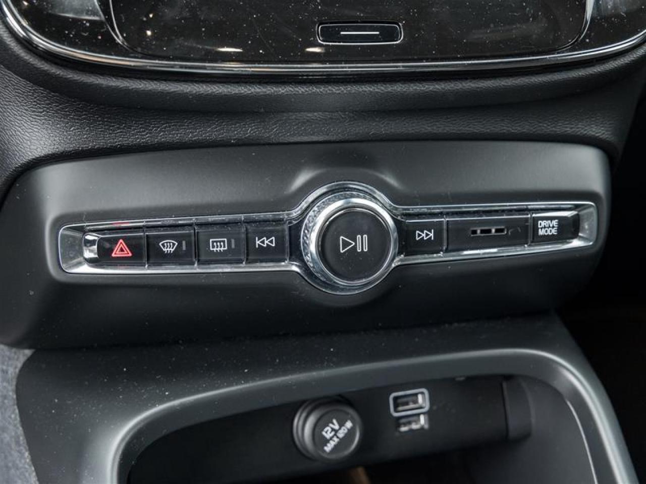 2020 Volvo XC40 T5 R-Design 4dr All-Wheel Drive Photo