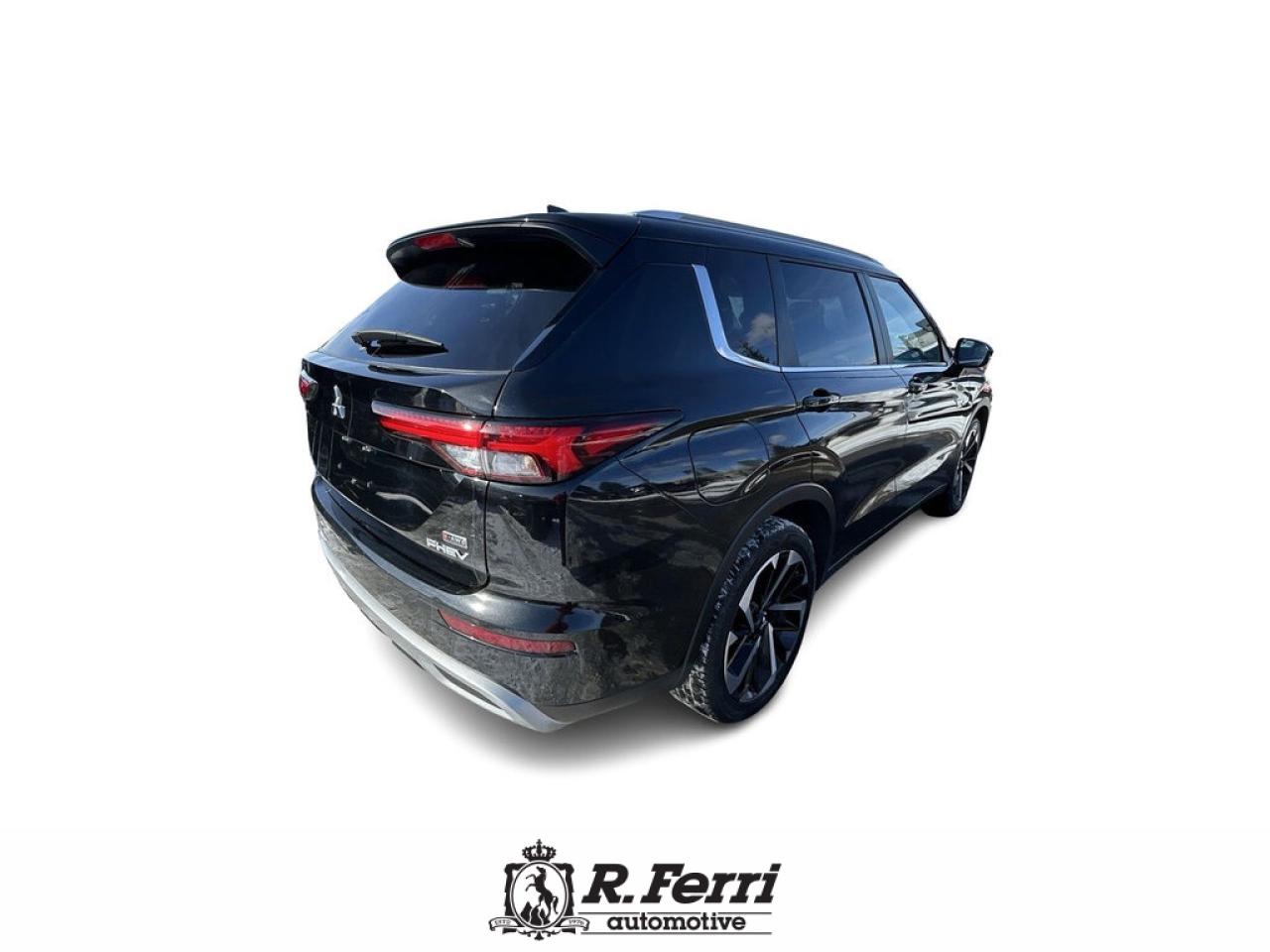 2023 Mitsubishi Outlander Plug-In Hybrid  Photo
