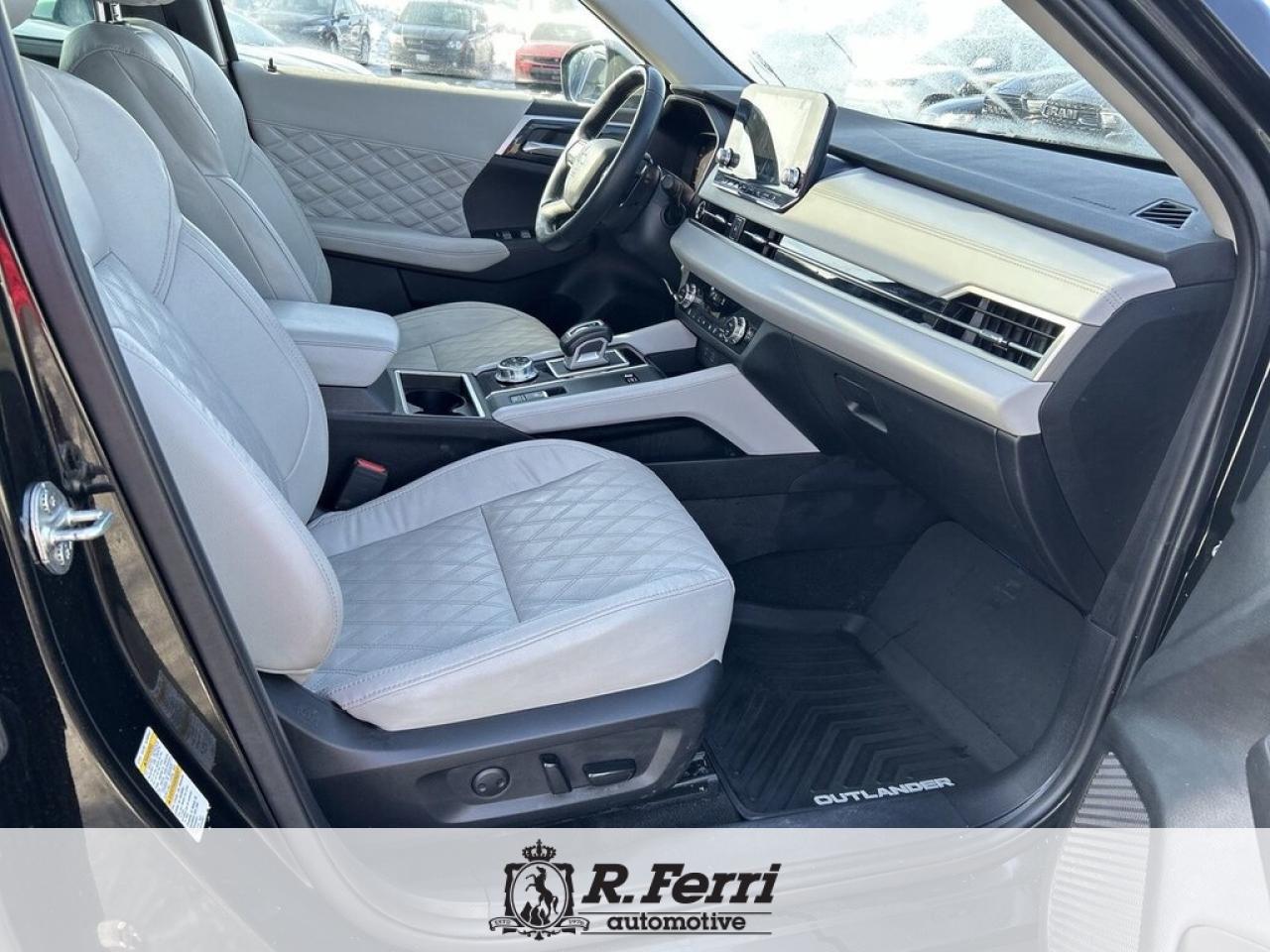 2023 Mitsubishi Outlander Plug-In Hybrid  Photo