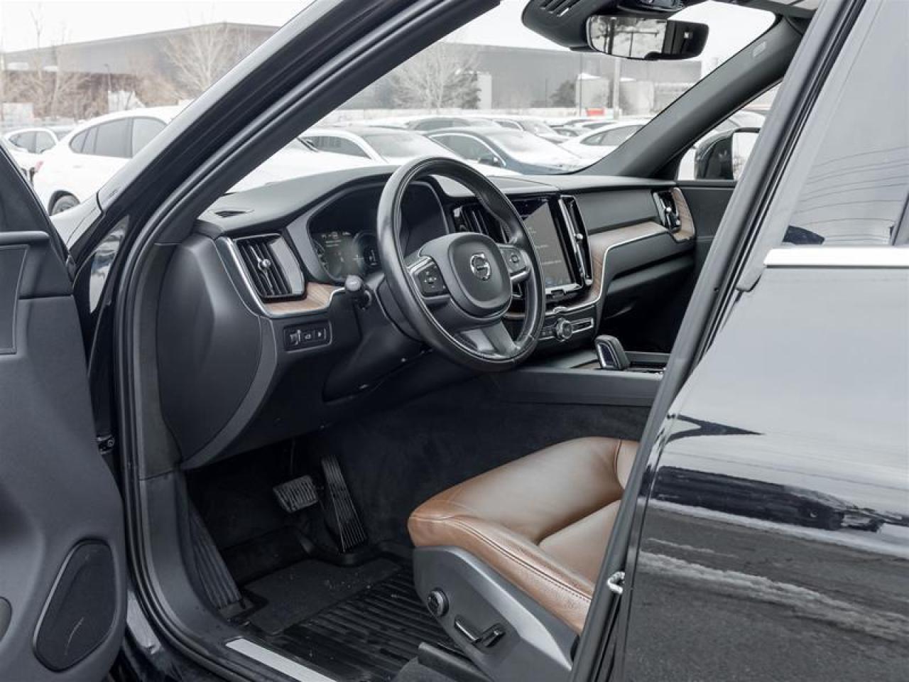 2021 Volvo XC60 Recharge Plug-In Hybrid T8 Inscription Expression 4dr All-Wheel Drive Photo