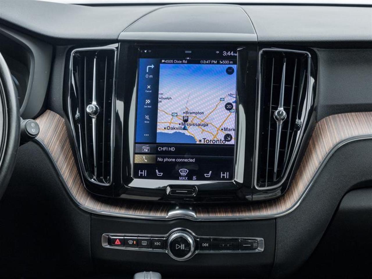 2021 Volvo XC60 Recharge Plug-In Hybrid T8 Inscription Expression 4dr All-Wheel Drive Photo