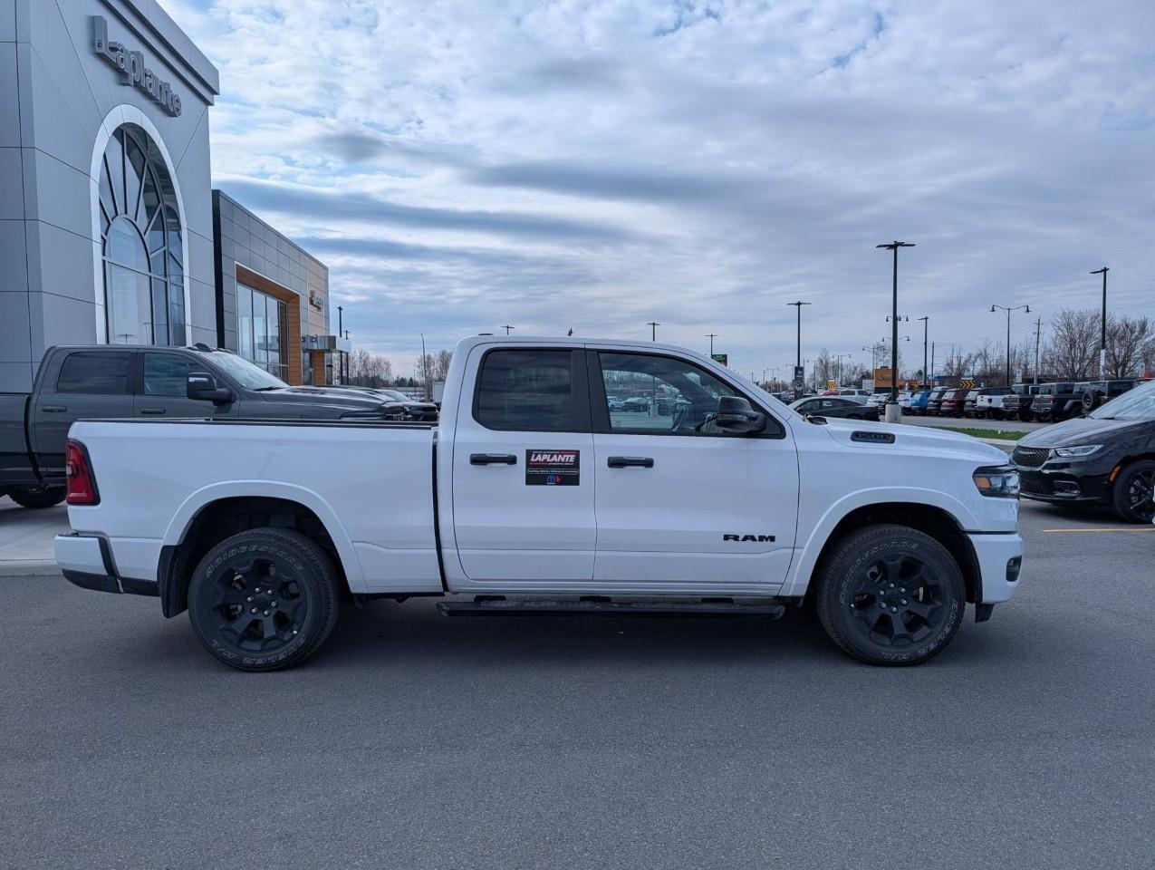 2026 RAM 1500 Big Horn Incl. Running Boards Photo4