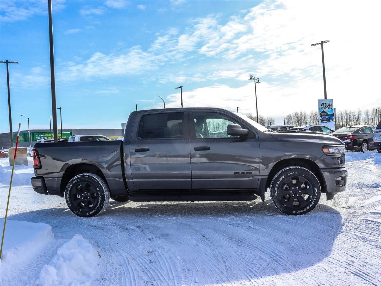 2025 RAM 1500 TRADESMAN Photo