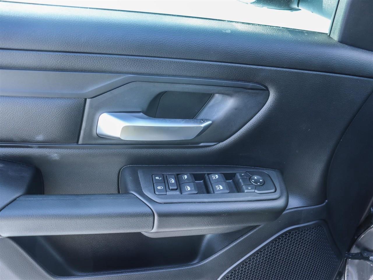 2025 RAM 1500 TRADESMAN Photo