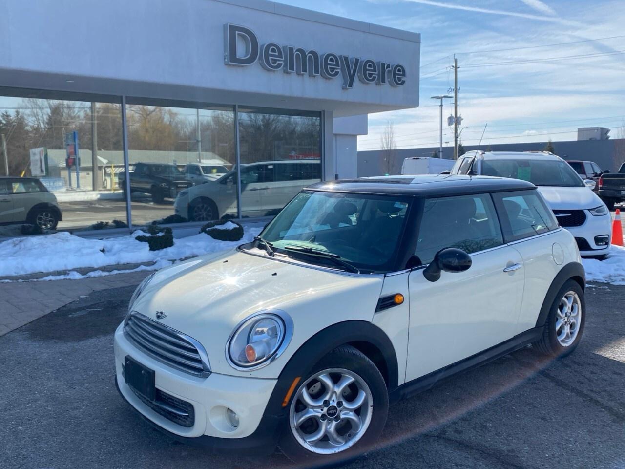 2013 MINI Cooper Hardtop 2dr Cpe Photo