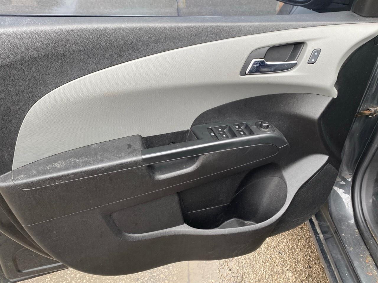 2014 Chevrolet Sonic 4dr Sdn LT Auto Photo