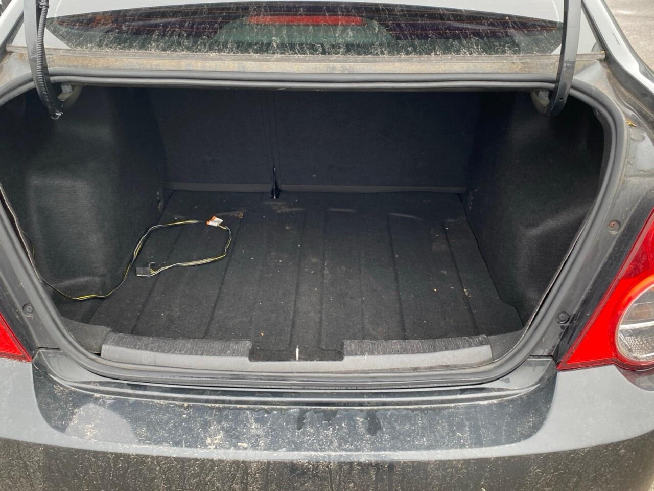 2014 Chevrolet Sonic 4dr Sdn LT Auto Photo