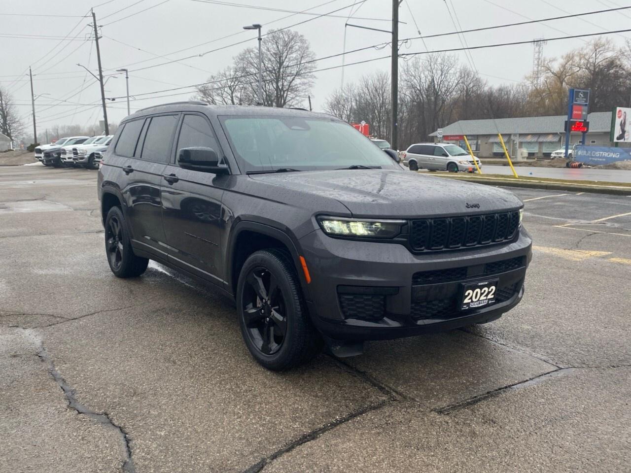 2022 Jeep Grand Cherokee L ALTITUDE 4X4 Photo