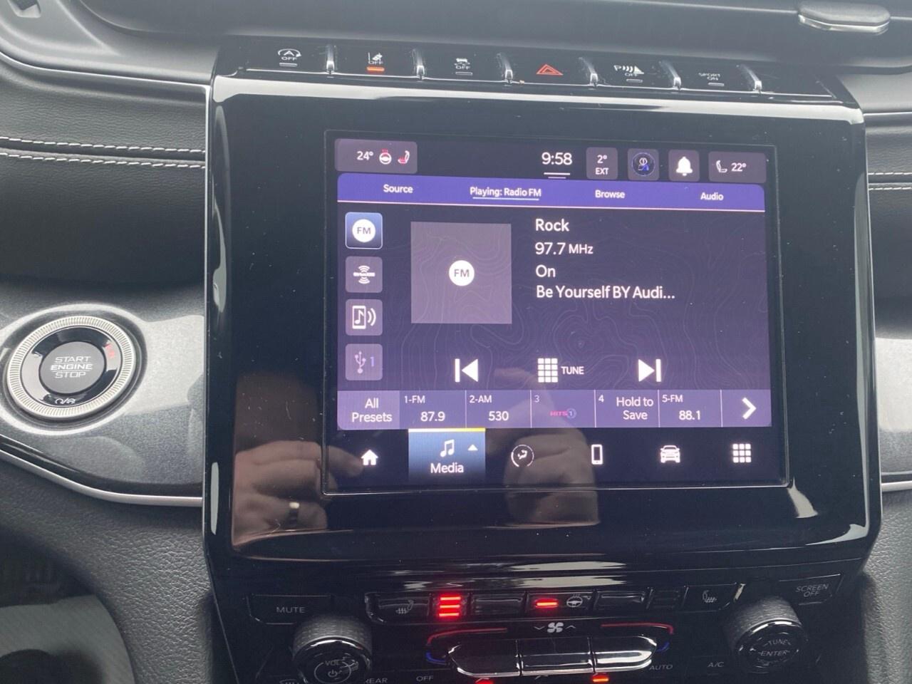 2022 Jeep Grand Cherokee L ALTITUDE 4X4 Photo