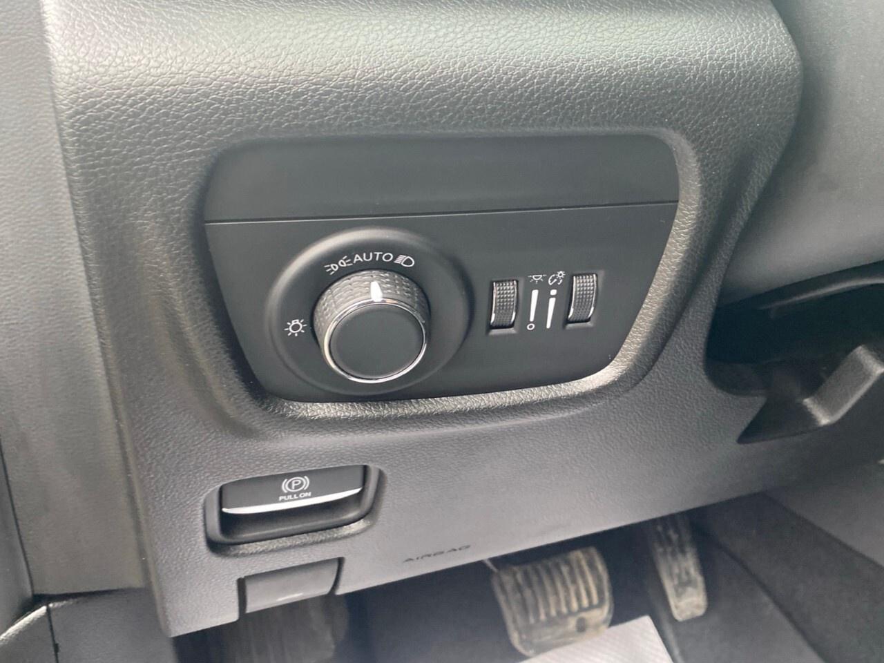 2022 Jeep Grand Cherokee L ALTITUDE 4X4 Photo