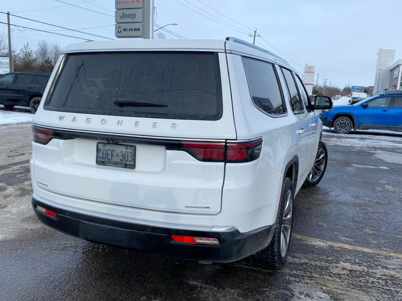 2023 Jeep Wagoneer Series III 4x4 Photo