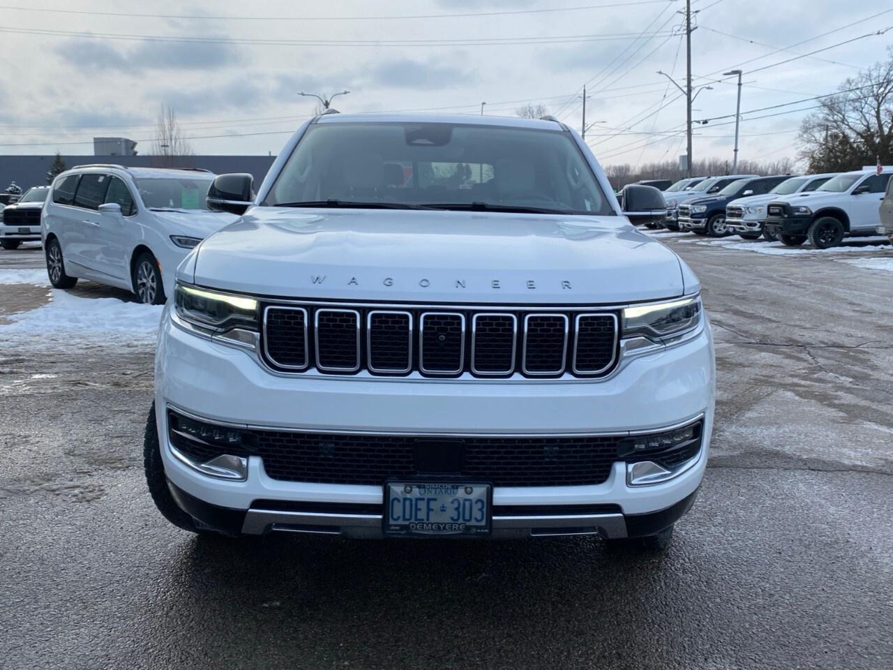 2023 Jeep Wagoneer Series III 4x4 Photo