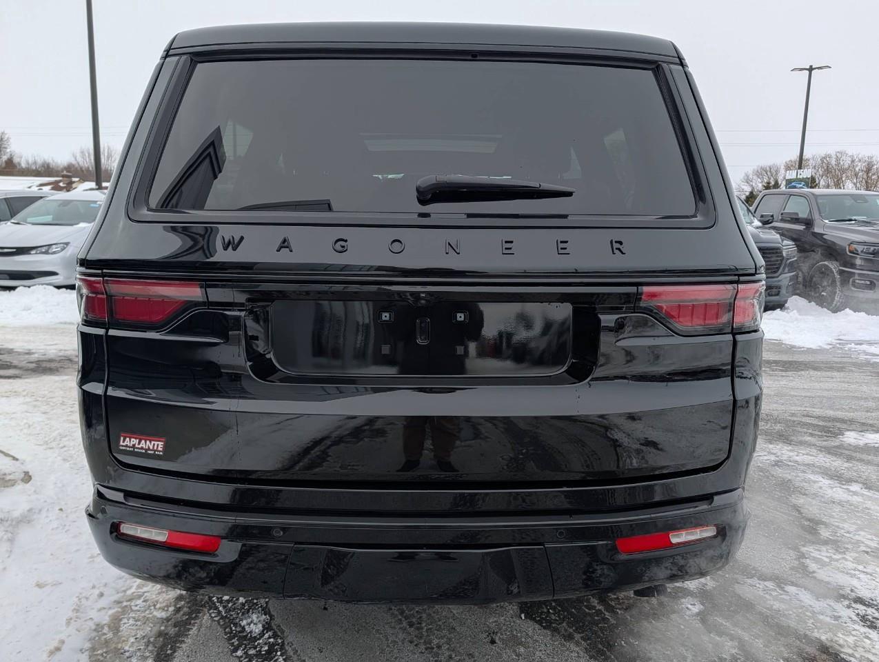 2024 Jeep Wagoneer Series II Carbide NO ACCIDENTS/ Summer and winter Photo