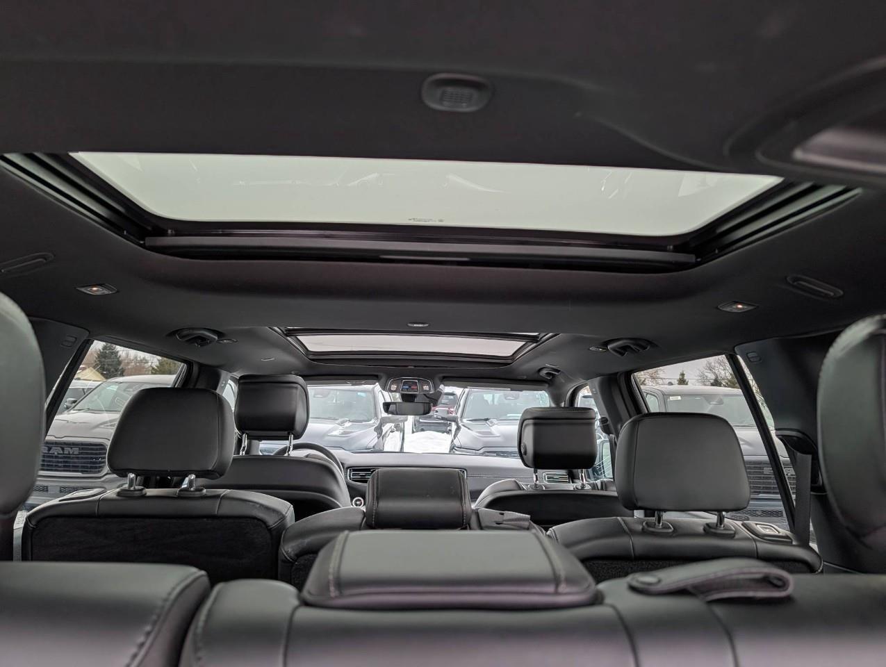 2024 Jeep Wagoneer Series II Carbide NO ACCIDENTS/ Summer and winter Photo