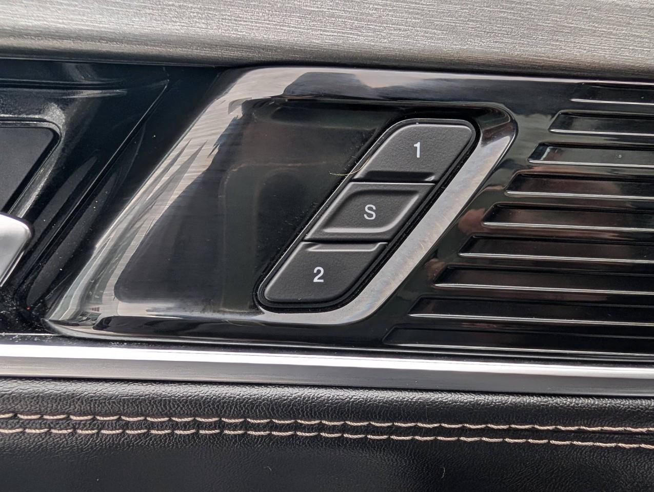 2024 Jeep Wagoneer Series II Carbide NO ACCIDENTS/ Summer and winter Photo