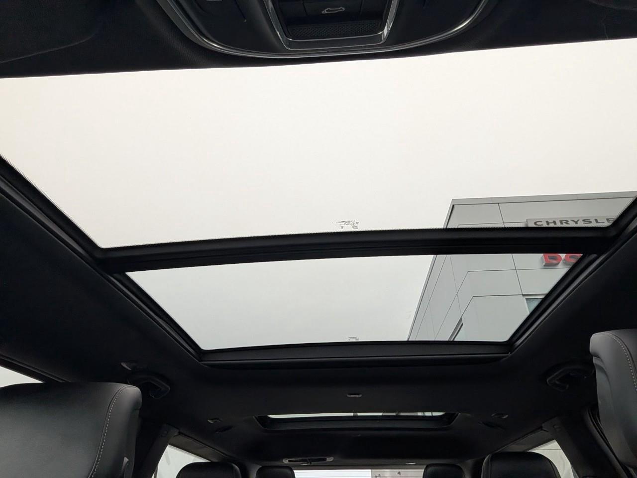 2024 Jeep Wagoneer Series II Carbide NO ACCIDENTS/ Summer and winter Photo