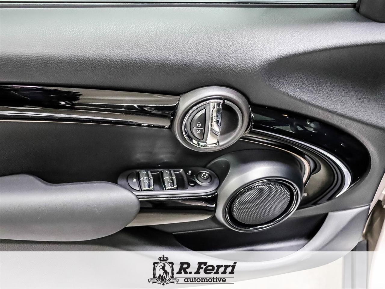 2024 MINI 5 Door Cooper S 4dr Hatchback Photo4