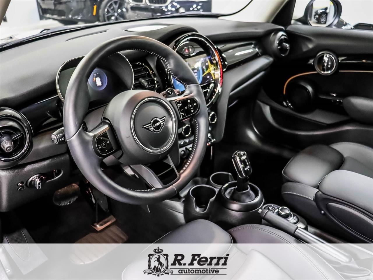 2024 MINI 5 Door Cooper S 4dr Hatchback Photo