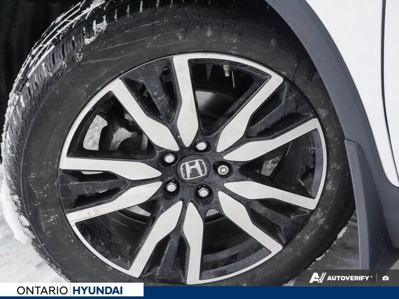 2022 Honda Pilot Touring 7P 4dr All-Wheel Drive Photo