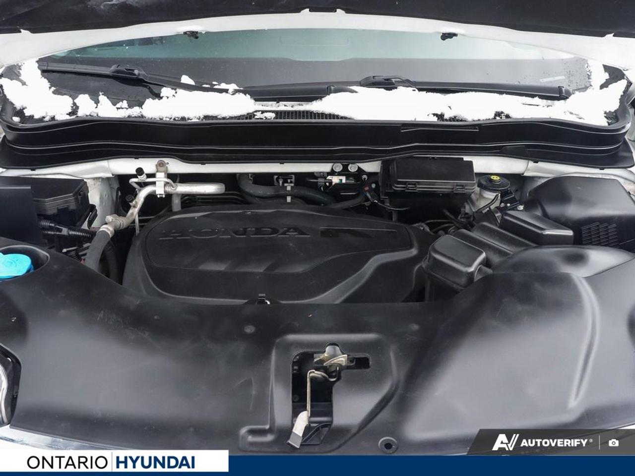 2022 Honda Pilot Touring 7P 4dr All-Wheel Drive Photo