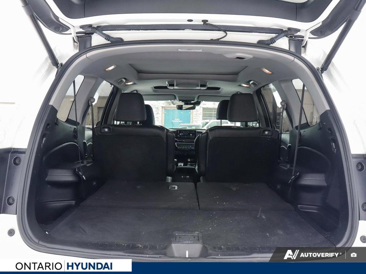 2022 Honda Pilot Touring 7P 4dr All-Wheel Drive Photo