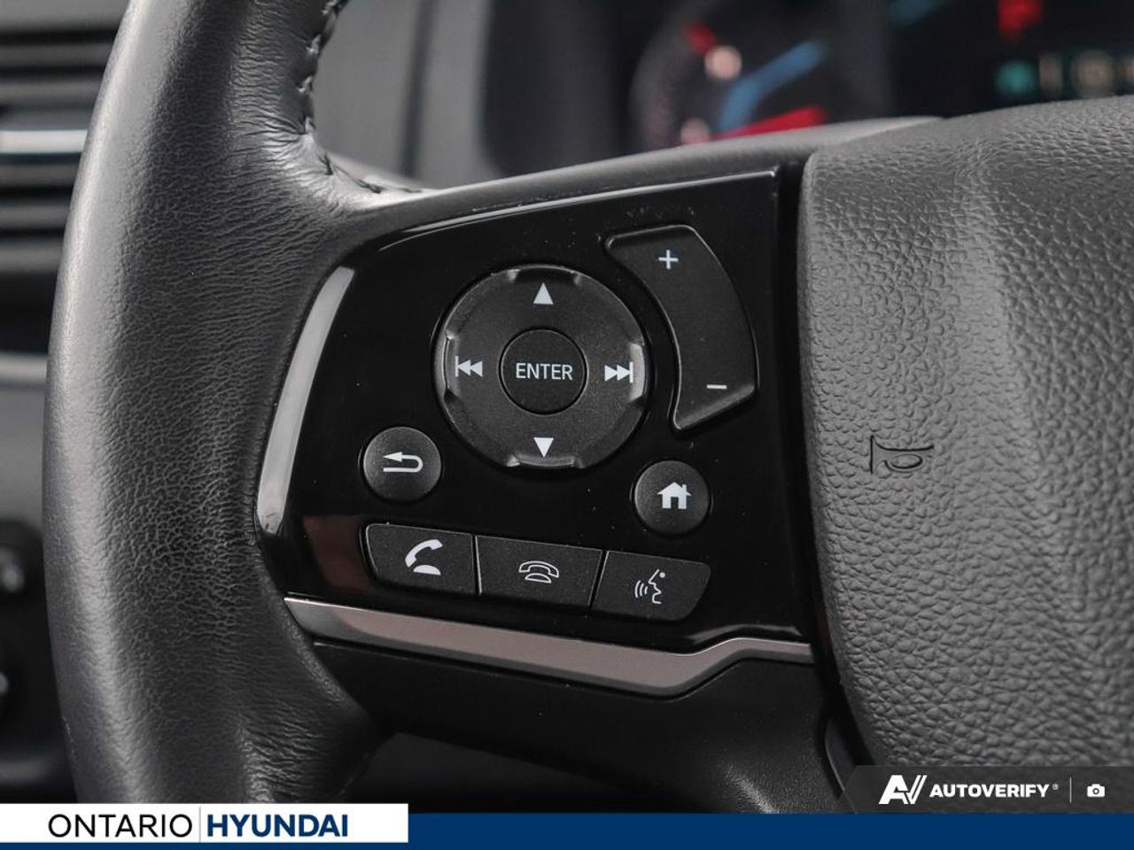 2022 Honda Pilot Touring 7P 4dr All-Wheel Drive Photo