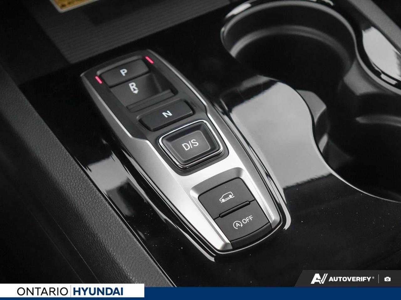 2022 Honda Pilot Touring 7P 4dr All-Wheel Drive Photo