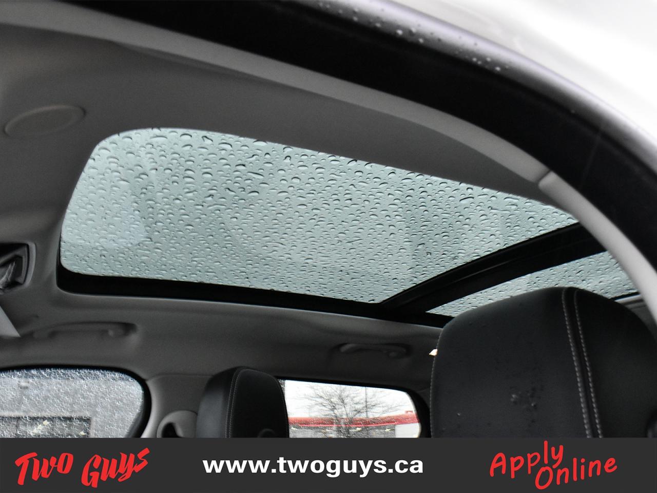 2023 Land Rover Range Rover Velar S 2.0L 4WD   Leather   Panoroof   Air Suspension Photo