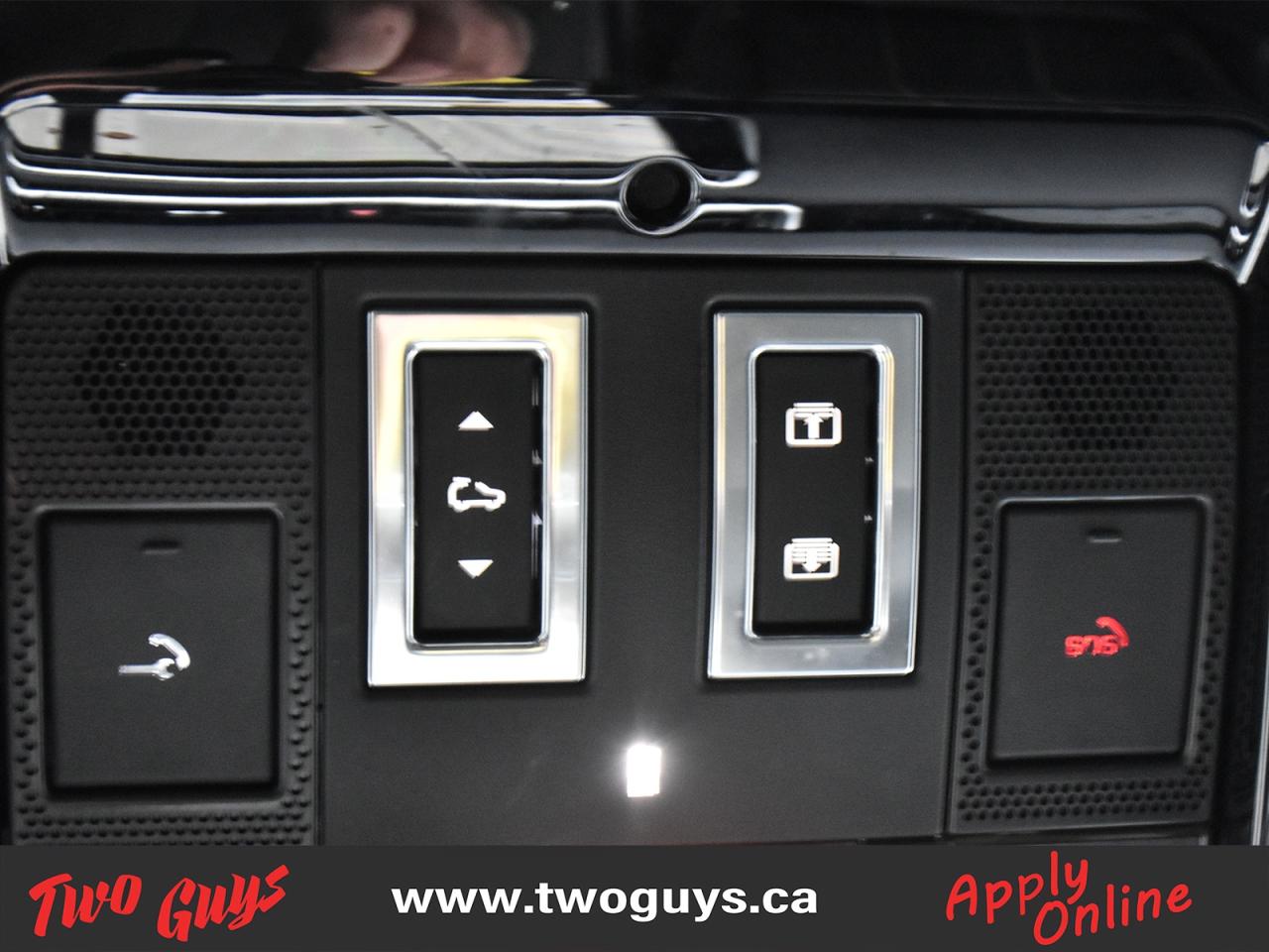 2023 Land Rover Range Rover Velar S 2.0L 4WD   Leather   Panoroof   Air Suspension Photo